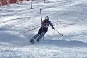 Voluntario Honorario de la 5ª Compañía destaca en el Campeonato Mundial de Esquiadores Seniors