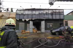 CBS responde ante incendio en local comercial en Sierra Bella y Victoria
