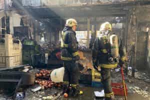 El CBS controló incendio en local comercial de la comuna de Independencia