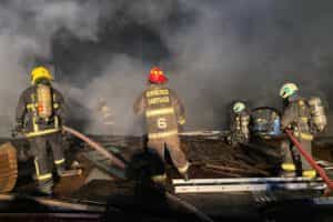 CBS respondió ante incendio en un cité del Barrio Franklin