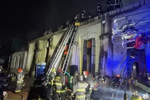 El CBS controló incendio en el Hospital del Salvador