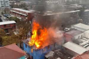 El CBS respondió ante incendio en casa de dos pisos en la comuna de Recoleta