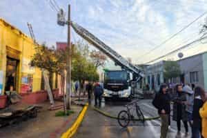 El CBS respondió ante incendio que afectó a local comercial de Rogelio Ugarte y Maule