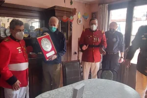 Oficiales Generales y ex Comandantes visitaron a Director Honorario José Matute Mora