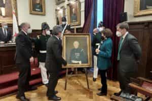 El CBS descubrió retrato al óleo del Director Honorario Enrique Matta Rogers