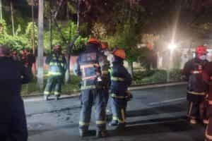 El CBS debió evacuar edificio para controlar incendio en un departamento