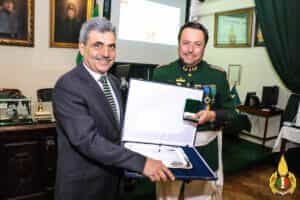 "Pompa Italia" homenajeó al Superintendente del CBS que deja su cargo