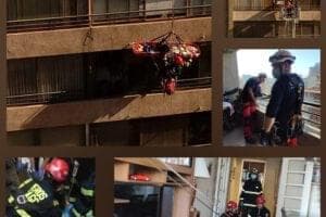 Operadores GRIMP del CBS rescatan desde un 21 piso a paciente en riesgo vital