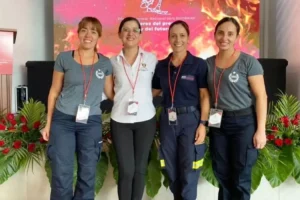 Voluntarias del CBS contaron su experiencia bomberil ante encuentro OBA realizado en Ecuador