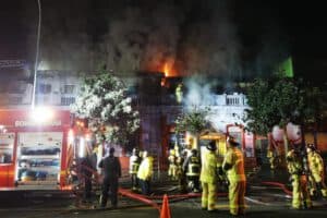 El CBS controló y extinguió incendio en propiedad de Av. Matta con San Isidro
