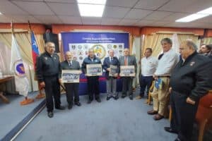 Consejo de Superintendentes de la Región Metropolitana distinguió a Instructores fundadores de la ANB