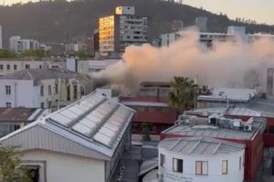 El CBS controló incendio en Hospital de Niños “Luis Calvo Mackenna”