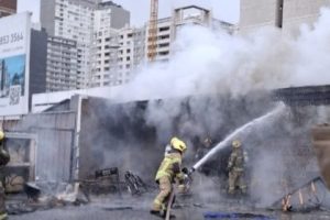 Con voluntarios de 11 Compa&ntilde;&iacute;as se trabaj&oacute; en incendio de Estaci&oacute;n Central