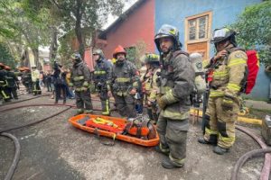 Con m&aacute;s de 100 voluntarios el CBS control&oacute; incendio en Barrio Franklin