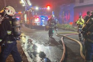 El CBS atendi&oacute; 2&ordf; Alarma de Incendio en El Roble y Av. El Guanaco, Independencia