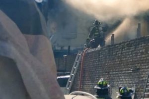 El CBS control&oacute; incendio a pocas horas de finalizar el 2024