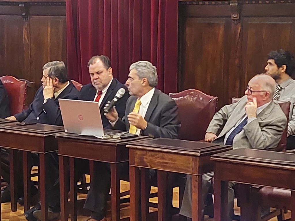 Las cifras prometedoras de la Memoria de la Escuela de Bomberos de Santiago: logros 2024 y desafíos para 2025