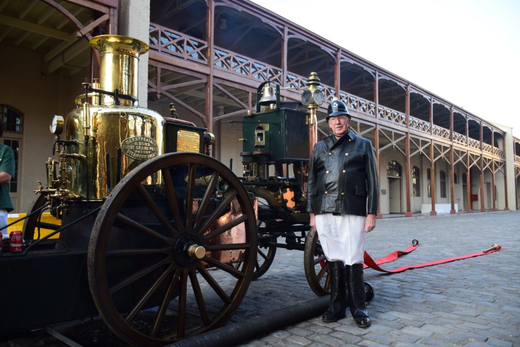 Imágenes que reflejan la trayectoria bomberil del recientemente fallecido Miembro Honorario de la Institución Cristián Pérez Benítez