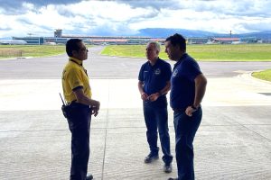 Comandante realiza visita oficial a Bomberos de Costa Rica