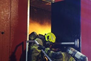 2` Comandante lider&oacute; ejercicio de fuego estructural con simulador ANB para Jefes de Guardias de las 22 Compa&ntilde;&iacute;as del CBS