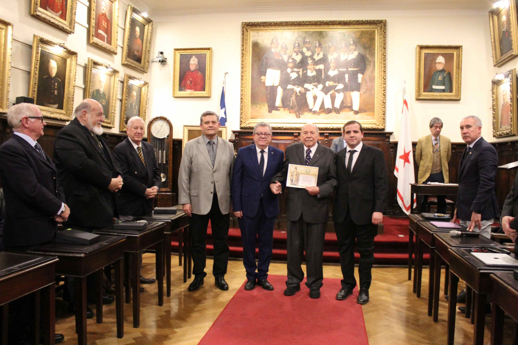 Emotiva entrega de certificados por 60 años de servicios a Miembros ...