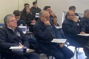 Superintendente (S) y Secretario General aprueban curso de fuego en vehículos
