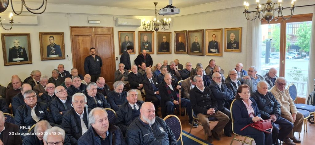 Con la emoción a flor de piel fue encuentro de la Peña de los 50 en la 13ª Compañía