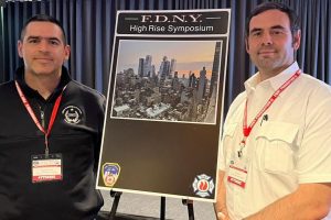Oficiales del CBS participan en Seminario Internacional de Incendios en Altura del FDNY