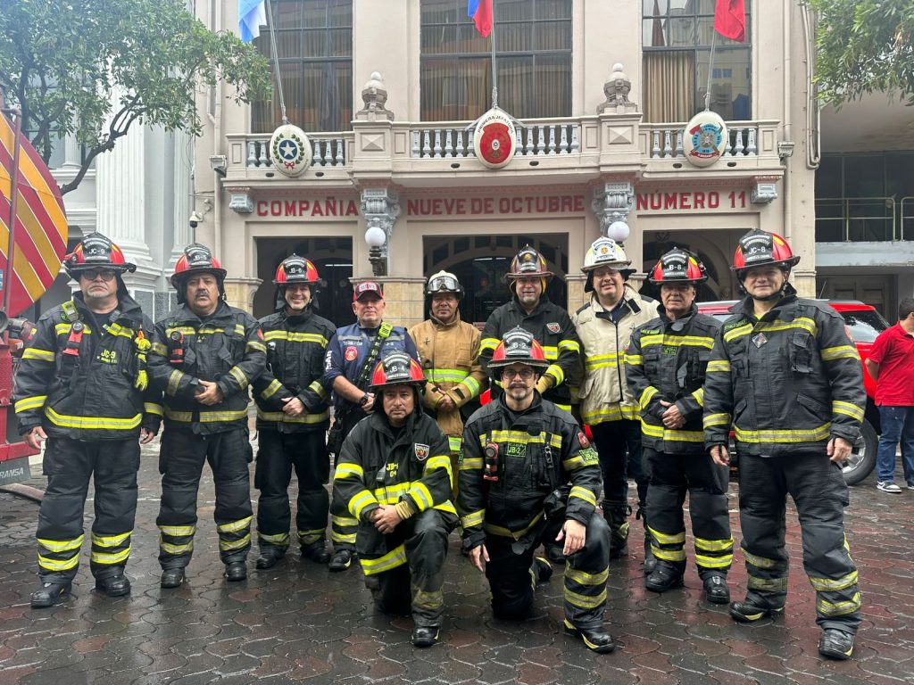 Superintendente del CBS participó en festividades del 190° Aniversario de Bomberos se Guayaquil