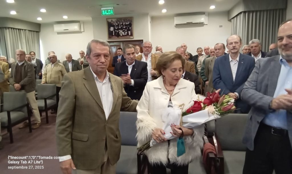Peña de los 50 Años homenajeó a viudas de Miembros Honorarios y fue nexo de experiencias con Brigadas Juveniles
