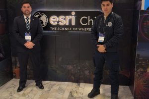Departamento de Operaciones Aéreas del CBS participó de Conferencia de Usuarios Esri Chile 2025