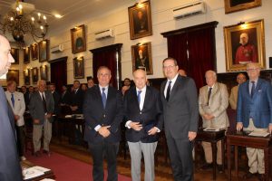 El Directorio del CBS entreg&oacute; distintivos a dos nuevos Miembros Honorarios de la 5&ordf; y 20&ordf; Compa&ntilde;&iacute;a