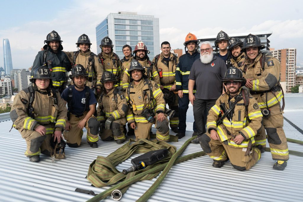 Con el M&aacute;rtir Eduardo Rivas Melo en la memoria: 13&ordf; Compa&ntilde;&iacute;a realiz&oacute; seminario sobre incendios edificios de media y gran altura