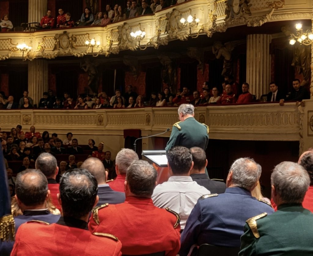 Acto de Distribuci&oacute;n de Premios de Constancia tuvo el rostro del 50&deg; M&aacute;rtir: Paul Valenzuela Mu&ntilde;oz