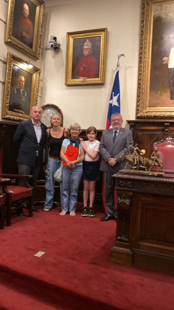 Familia del Comandante M&aacute;rtir Felipe Dawes visit&oacute; el Cuartel General y MuBo