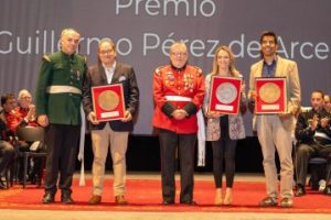 Periodistas, locutor y diario El Mercurio recibieron el Premio &ldquo;Guillermo P&eacute;rez de Arce Adriasola&rdquo;