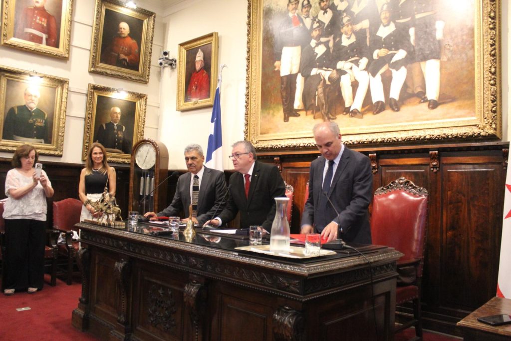 El Voluntario Honorario &Aacute;lvaro Lara Alba es el nuevo Superintendente del Cuerpo de Bomberos de Santiago