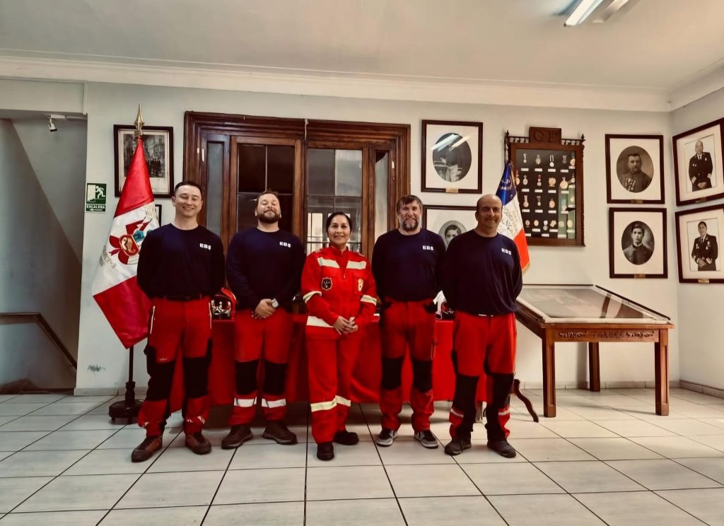 Instructores GRIMP del CBS viajan a Lima y marcan hito al capacitar a bomberos de Compa&ntilde;&iacute;a France 3