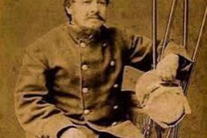 El &ldquo;General Dinamita&rdquo;: bombero de Santiago y h&eacute;roe de guerra