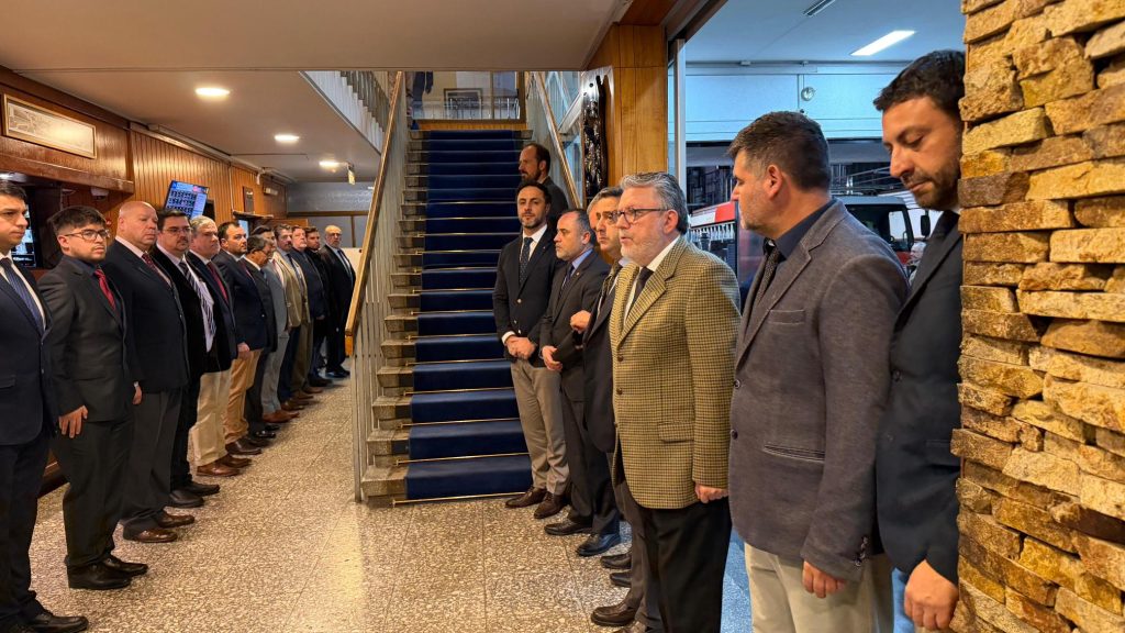 Con minuto de silencio por el M&aacute;rtir Paul Valenzuela Mu&ntilde;oz, el CBS culmin&oacute; Revista de Cuarteles 2026