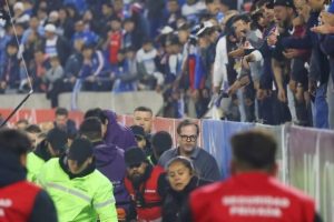 Superintendente destac&oacute; a dos voluntarios que salvaron a hincha en partido UC-Colo Colo