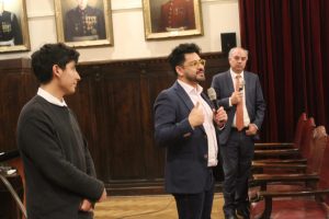 Culmin&oacute; ciclo de charlas de Chile Transparente para los Bomberos de Santiago