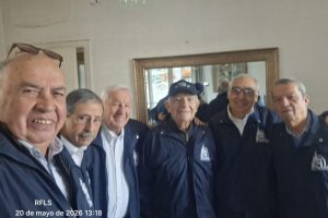 La Pe&ntilde;a de los 50 A&ntilde;os salud&oacute; al ex Comandante Ricardo San Mart&iacute;n