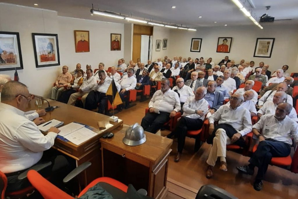 PEÑA-DE-LOS-50-AÑOS-HERNÁN-FIGUEROA-ANGUITA