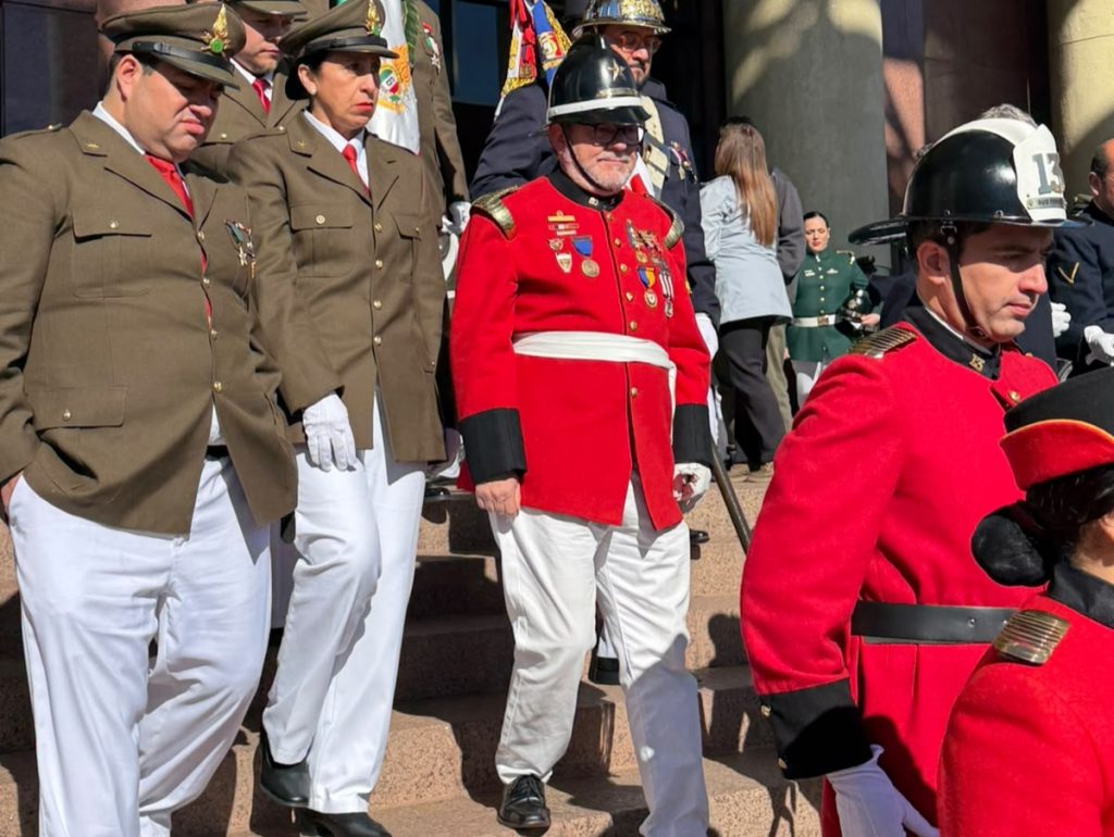 Bomberos de Santiago participó en conmemoración de los 175 años del Cuerpo de Bomberos de Valparaíso