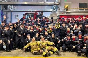 Brigadas Juveniles de la &ldquo;Pompe France&rdquo; de Santiago y Punta Arenas celebraron 30 a&ntilde;os de hermandad