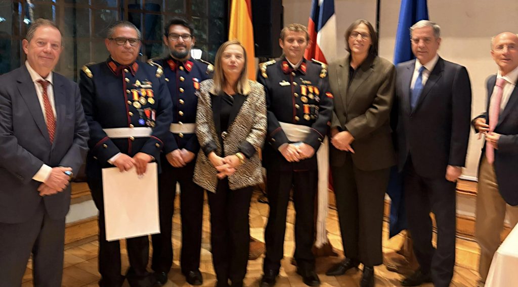 10&ordf; Compa&ntilde;&iacute;a recibi&oacute; Medalla de Honor del Gobierno de Espa&ntilde;a