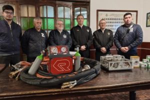 La 21&ordf; Compa&ntilde;&iacute;a recibe valioso equipo para fuego en veh&iacute;culos el&eacute;ctricos
