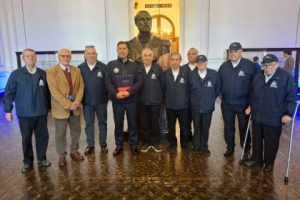 Pe&ntilde;a de los 50 A&ntilde;os se reuni&oacute; con Insignes 1851, s&iacute;mil del Cuerpo de Bomberos de Valpara&iacute;so
