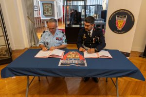 &ldquo;Pompe France&rdquo; firma renovaci&oacute;n de hermandad con los Bomberos de Par&iacute;s
